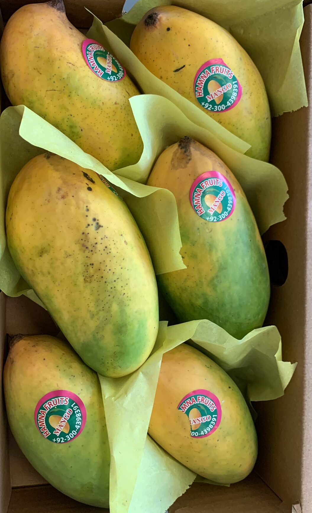 Fresh Pakistani Mangoes in bandhagen centrum, stockholm